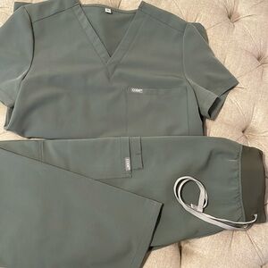 CODE NXT SCRUBS- OLIVE FIT STRAIGHT LEG SET | SHOCK COLLECTION